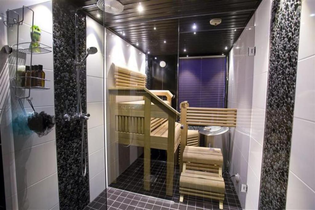 Majestic Penthouse With Sauna & High-Speed Wi-Fi And Parking Rovaniemi Esterno foto